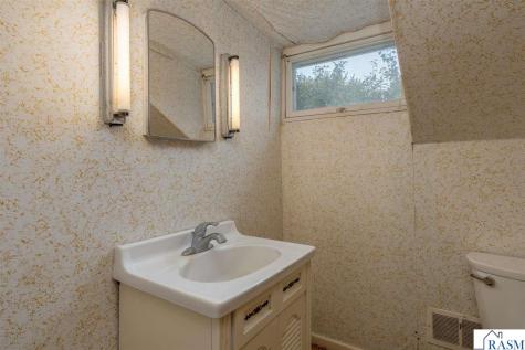 205 N Thompson Street Delavan MN 56023