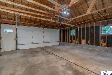 205 N Thompson Street Delavan MN 56023