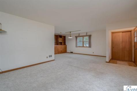 205 N Thompson Street Delavan MN 56023