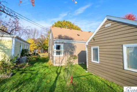 1729 N Broad Street Mankato MN 56001