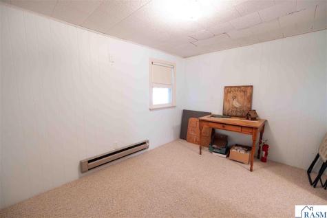 16 Shoreview Lane Winnebago MN 56098