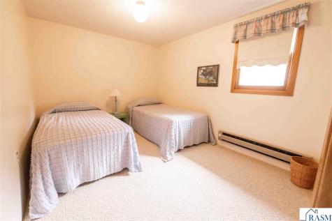 16 Shoreview Lane Winnebago MN 56098