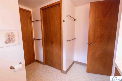16 Shoreview Lane Winnebago MN 56098