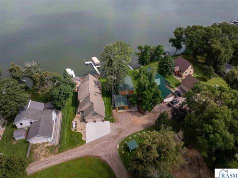 16 Shoreview Lane Winnebago MN 56098