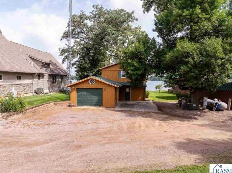 16 Shoreview Lane Winnebago MN 56098
