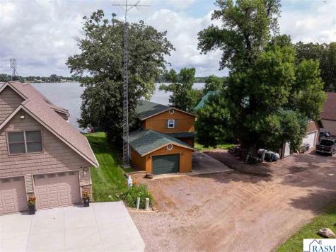 16 Shoreview Lane Winnebago MN 56098