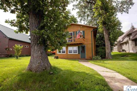 16 Shoreview Lane Winnebago MN 56098
