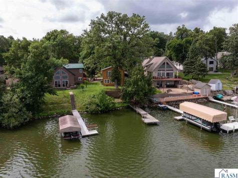 16 Shoreview Lane Winnebago MN 56098