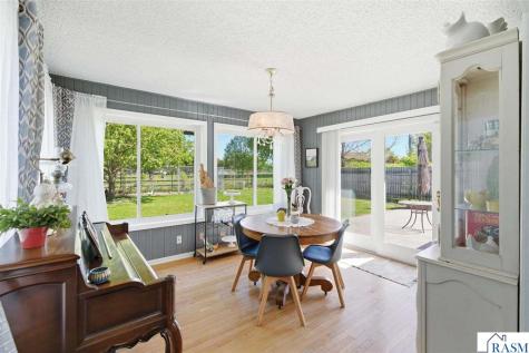 350 SW 13 Street Owatonna MN 55060