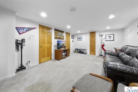 305 2nd Street Cleveland MN 56017