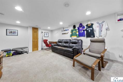 305 2nd Street Cleveland MN 56017