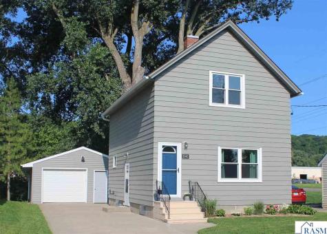 1041 Quincy Street North Mankato MN 56003