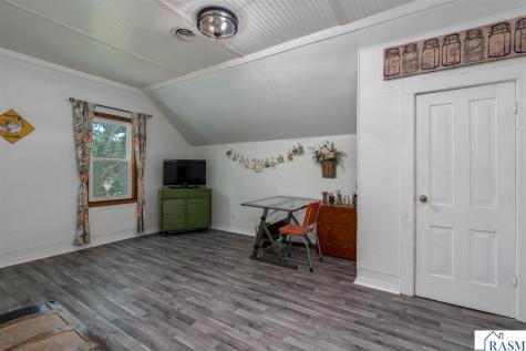 1041 Quincy Street North Mankato MN 56003