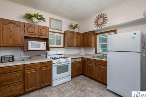 1041 Quincy Street North Mankato MN 56003