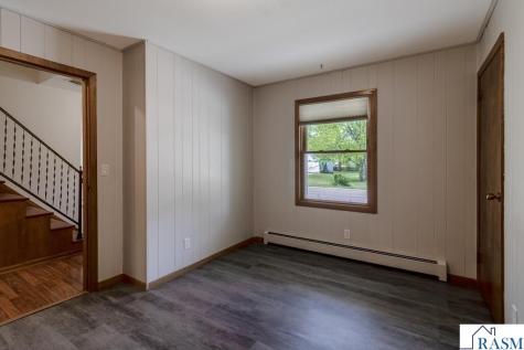 322 E Blue Earth Street Lake Crystal MN 56055