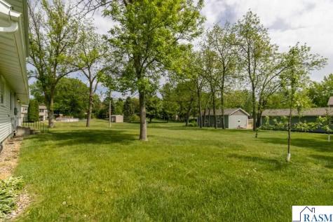 322 E Blue Earth Street Lake Crystal MN 56055