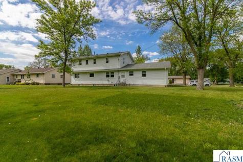 322 E Blue Earth Street Lake Crystal MN 56055
