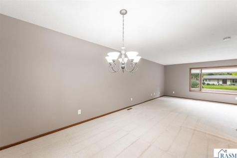 1003 Shady Oak Drive North Mankato MN 56003