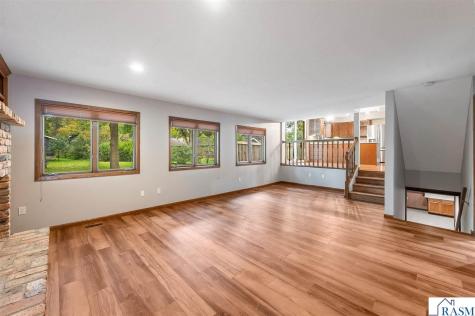 1003 Shady Oak Drive North Mankato MN 56003