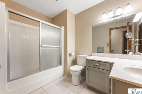 1003 Shady Oak Drive North Mankato MN 56003