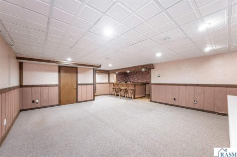 1003 Shady Oak Drive North Mankato MN 56003