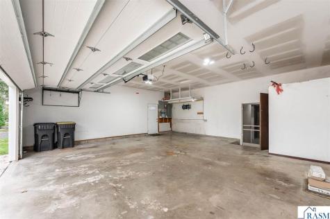 1003 Shady Oak Drive North Mankato MN 56003