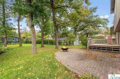 1003 Shady Oak Drive North Mankato MN 56003