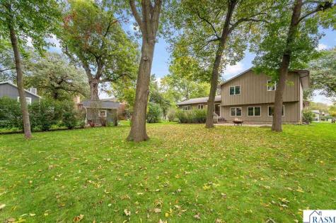 1003 Shady Oak Drive North Mankato MN 56003