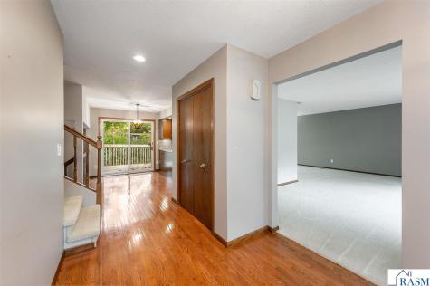 1003 Shady Oak Drive North Mankato MN 56003
