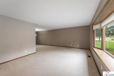 1003 Shady Oak Drive North Mankato MN 56003