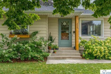 312 N Belmont Drive Mankato MN 56001