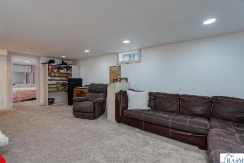 312 N Belmont Drive Mankato MN 56001