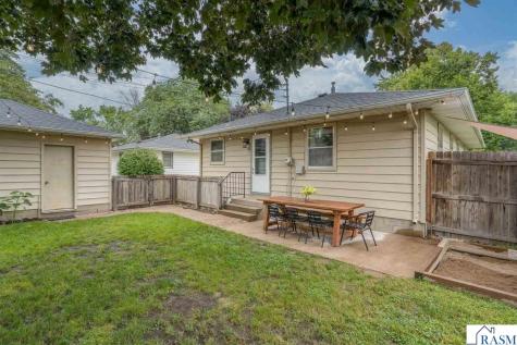 312 N Belmont Drive Mankato MN 56001