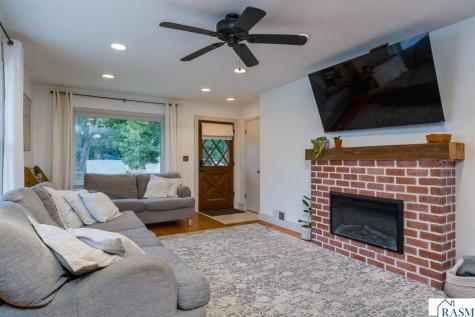 312 N Belmont Drive Mankato MN 56001