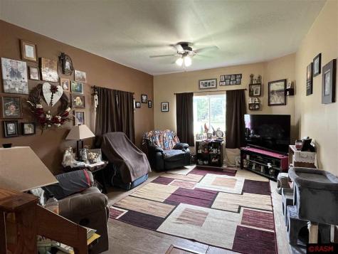 1014 N 8th Avenue St. James MN 56081