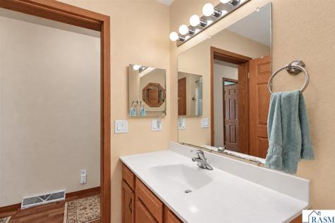 18340 1st Avenue New Ulm MN 56073