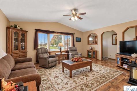 18340 1st Avenue New Ulm MN 56073