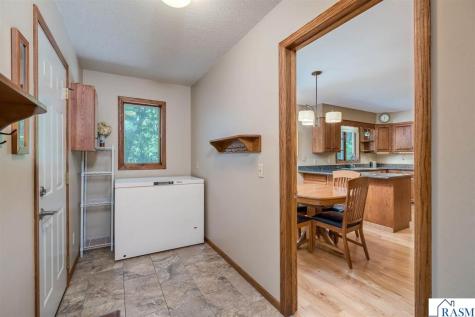 80 Canterbury Court Mankato MN 56001
