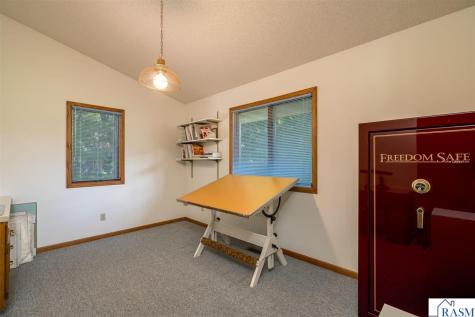 80 Canterbury Court Mankato MN 56001