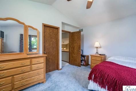 80 Canterbury Court Mankato MN 56001