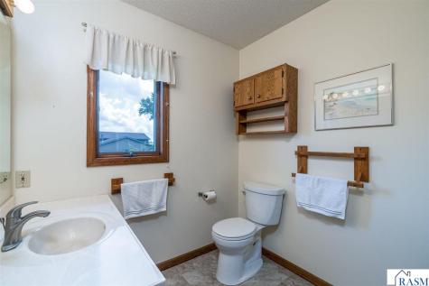 80 Canterbury Court Mankato MN 56001