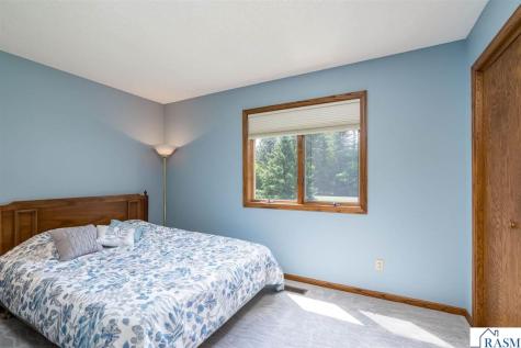 80 Canterbury Court Mankato MN 56001