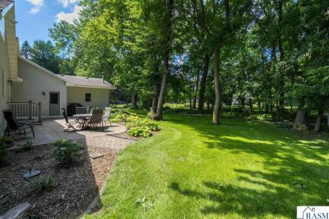 80 Canterbury Court Mankato MN 56001
