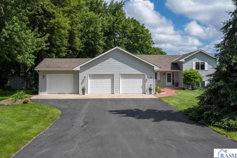 80 Canterbury Court Mankato MN 56001