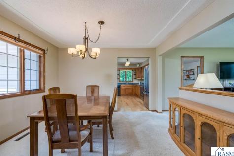 80 Canterbury Court Mankato MN 56001