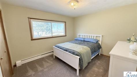 400 E North Street Waldorf MN 56091