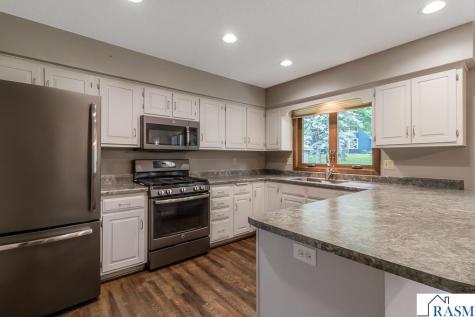 519 SW 4th Street Madelia MN 56062
