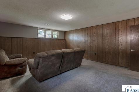 519 SW 4th Street Madelia MN 56062