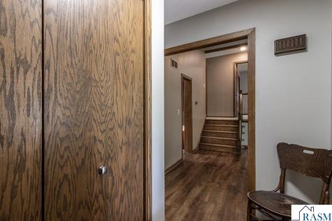 519 SW 4th Street Madelia MN 56062