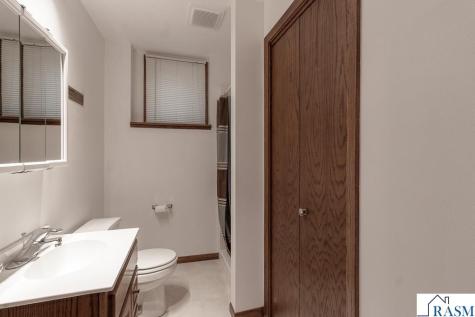 519 SW 4th Street Madelia MN 56062